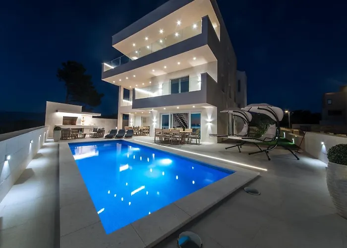 Zitab Luxury Apartment